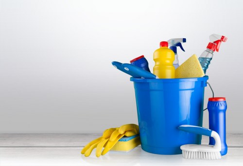 Commercial cleaning tasks for desks and shared office areas in TW8
